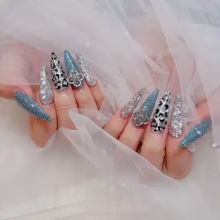 ネイル ラクロレ ハナ︎🌼のネイルデザイン