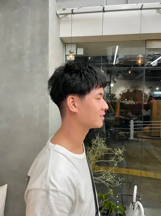 メンズ BELO OSAKA カエデのヘアスタイル