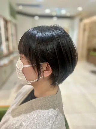 ショート 酸性ストレート特化× 艶髪師/及川のヘアスタイル