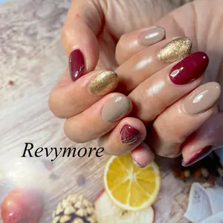 ミディアム ネイル nail salon Revymoreのネイルデザイン