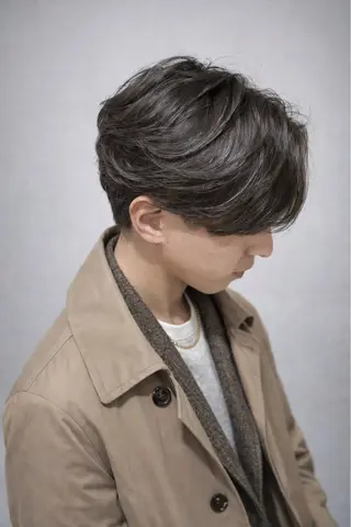 ショート パーマ 本多 伸丞のヘアスタイル