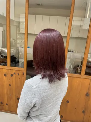ミディアム カラー 三宅 瑠偉のヘアスタイル