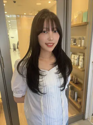 ロング aika🐩 /艶カラー/レイヤーのヘアスタイル