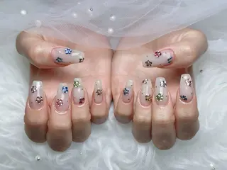 ネイル Eclat〔ｴｸﾗ〕 MOEKA𝜗𝜚*のネイルデザイン