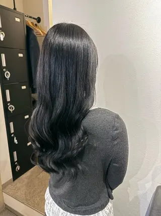 カラー 明 (めい)のヘアスタイル