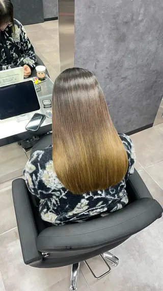ロング CYNTHIADUE 店長| IRISUのヘアスタイル