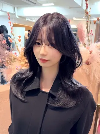 セミロング カラー 本格韓国ヘア🇰🇷 【uni】キューさんのヘアスタイル