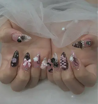 ネイル R Nailのネイルデザイン