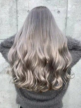ロング 山田 絵里菜のヘアスタイル