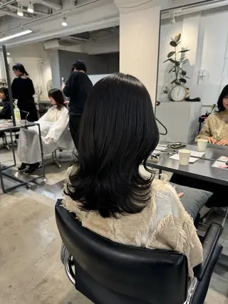 セミロング 新宿/顔周りカット +レイヤー=しずく♩のヘアスタイル
