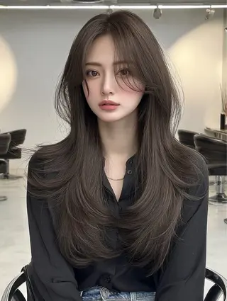 ロング カラー 鍋島 美華のヘアスタイル