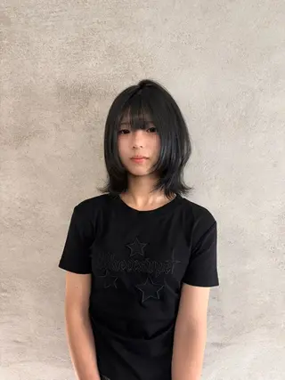ミディアム Mizuki🩵韓国 風レイヤー/艶カラーのヘアスタイル