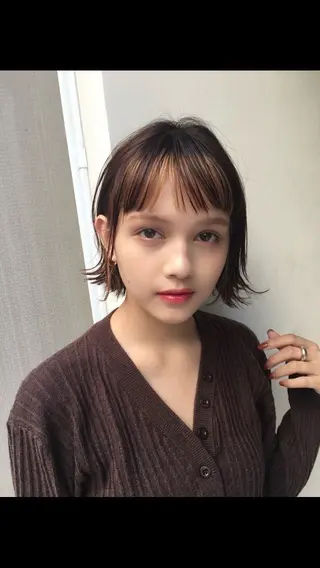 カラー Nakashima Akiのヘアスタイル
