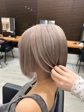ショート カラー ENA💗NEXT /ハイトーンエクステのヘアスタイル