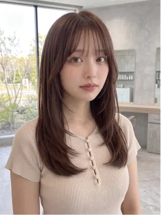 ロング 韓国風🥀透明感 カラー🖤uraraのヘアスタイル