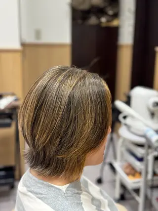 ショート ﾅｶﾉ ﾔｽｺのヘアスタイル