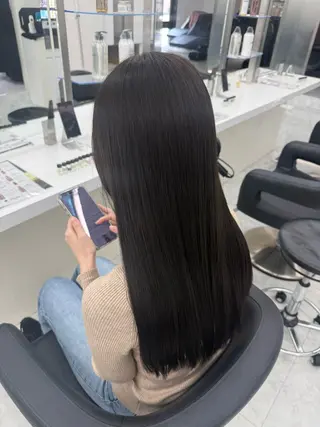 カラー chino /艶カラー🌝🤍のヘアスタイル