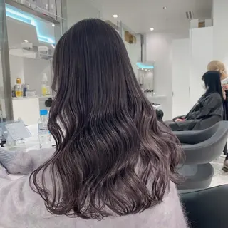 ロング カラー ラベンダー💜 グレージュ🩶のヘアスタイル