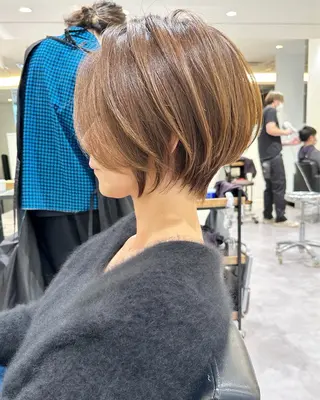 カラー 織江 叶夢のヘアスタイル