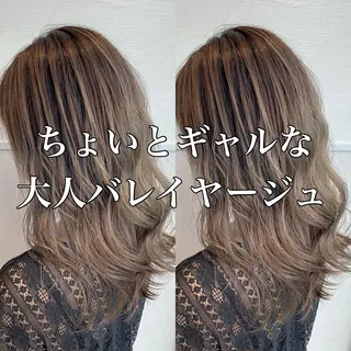 ロング カラー ヘアアレンジ 白髪ぼかしハイライト 茗荷谷駅徒歩2分のヘアスタイル