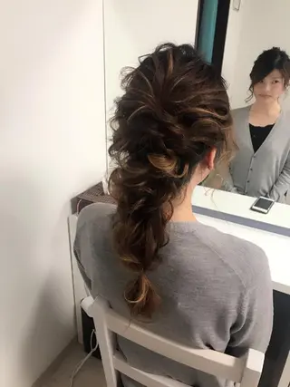 ロング ヘアアレンジ 【カメレオン】 上村 祥子のヘアスタイル