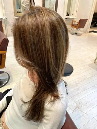 ロング カラー 髪質改善／ストレート 宮武　湧斗のヘアスタイル