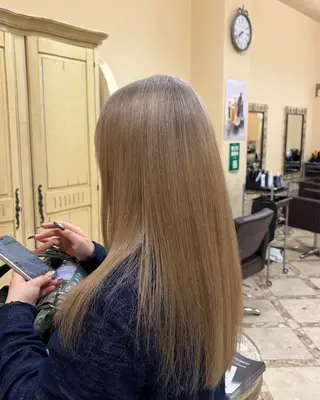 ロング カラー 國田拓海 / VINGTANSのヘアスタイル