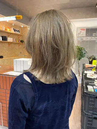 ミディアム __ komariのヘアスタイル