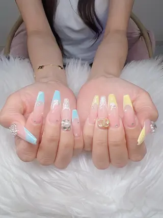 ネイル Lee Nailsのネイルデザイン
