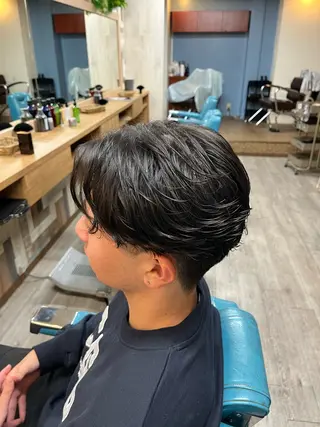 ミディアム パーマ メンズ SWELL  高峰 将生  メンズ専門のヘアスタイル