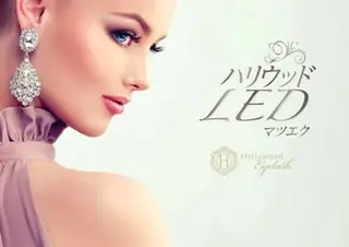 マツエク・マツパ KAEDE LEDエクステ練習中のマツエク・マツパデザイン