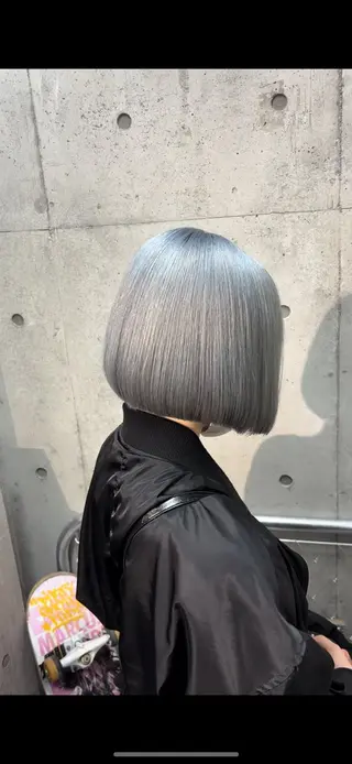 ショート カラー ハイトーン/メンズ/ ウルフ特化 小松のヘアスタイル
