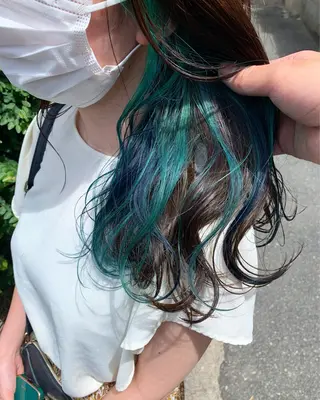 セミロング カラー スダユーヤ 💫推しカラーウルフのヘアスタイル