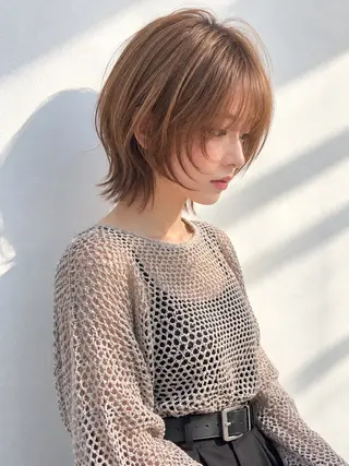 ミディアム 似合わせボブ レイヤーKOUGAのヘアスタイル