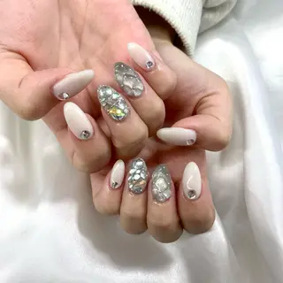 ネイル new me"のネイルデザイン