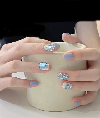 ネイル エリ🫧 nail池袋東口のネイルデザイン