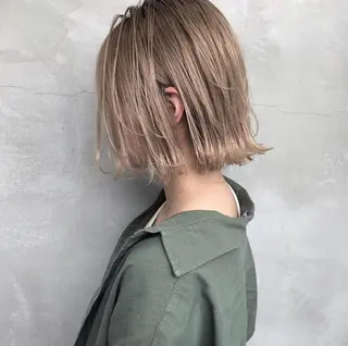 ショート カラー ヘアアレンジ ブリーチダブルカラー 元町三宮/三ノ宮のヘアスタイル