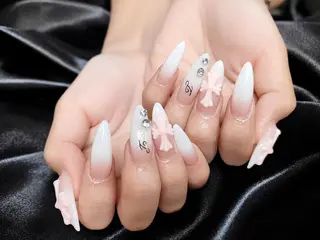 ネイル カ ガのネイルデザイン
