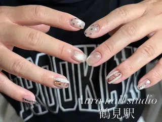 ネイル AURA NAIL 🌟鶴見店のネイルデザイン