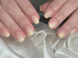 ネイル 高木 維麗絲のネイルデザイン