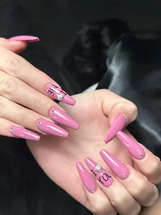 ネイル LISA ANA.CHUOのネイルデザイン