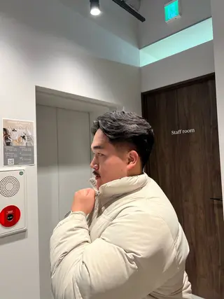 ショート パーマ メンズ 渡邉 真也のヘアスタイル