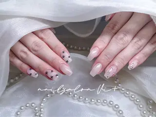 ネイル ✨Nailsalon Vi+✨のネイルデザイン