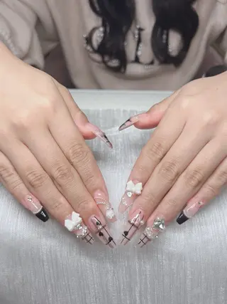 ネイル Lee Nails チップ長さだし専門店のネイルデザイン