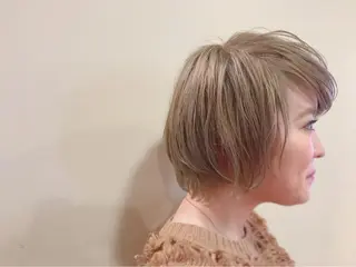 ショート ようちゃん 色持ち艶カラーのヘアスタイル