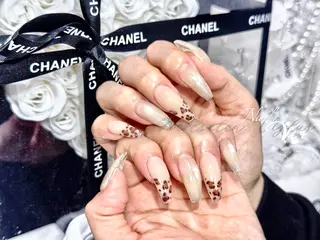 ネイル ✨Nailsalon Vi+✨のネイルデザイン