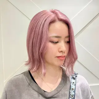 ミディアム カラー ハイトーンカラー シールエクステのヘアスタイル