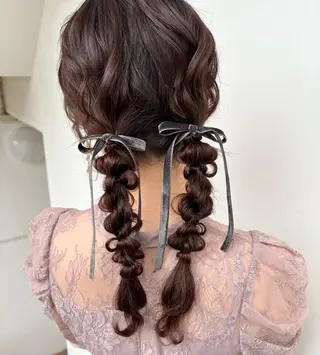 ロング ヘアアレンジ 艶ピンク*ヘアセット 🌙shioriのヘアスタイル