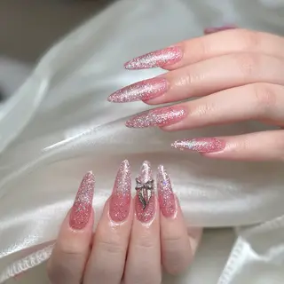 ネイル Maggie Nail🦩のネイルデザイン
