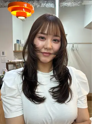 ロング カラー ヘアアレンジ ナナ/大阪心斎橋/ 海外レイヤーカットのヘアスタイル